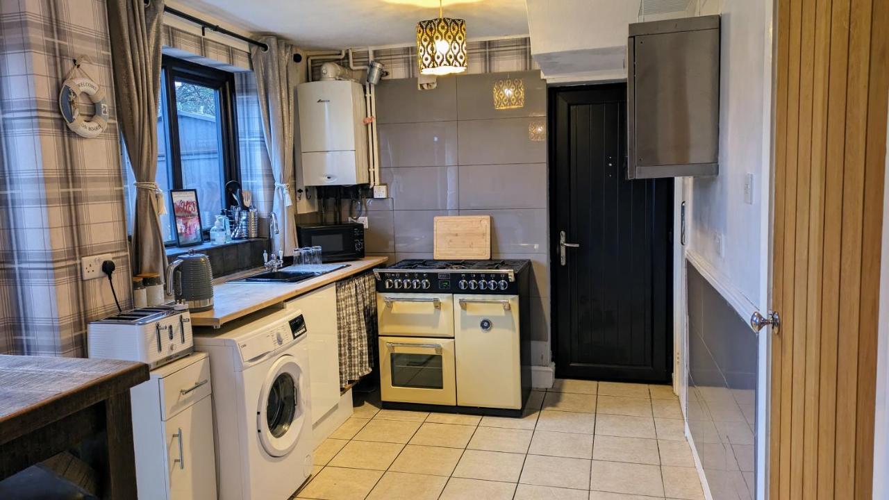 Summerhill, Wrexham - Key Worker Friendly Eksteriør bilde