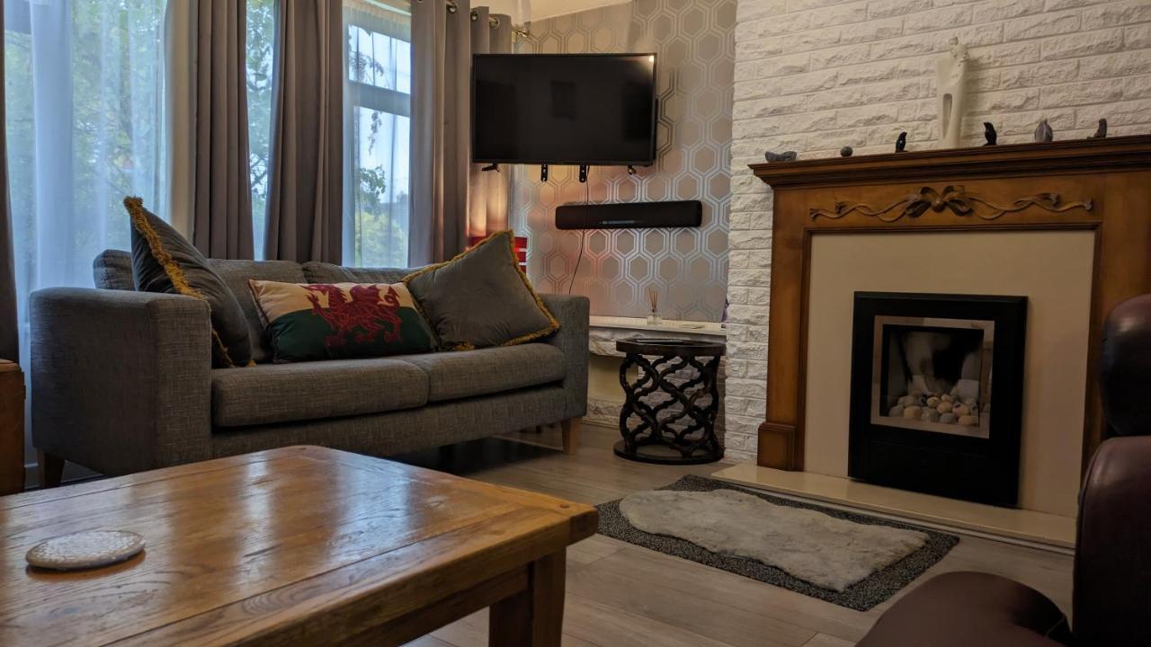 Summerhill, Wrexham - Key Worker Friendly Eksteriør bilde